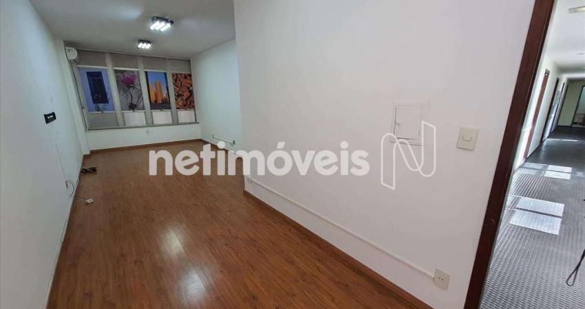 Escritório à venda no bairro Savassi com 32m² de área útil disponível