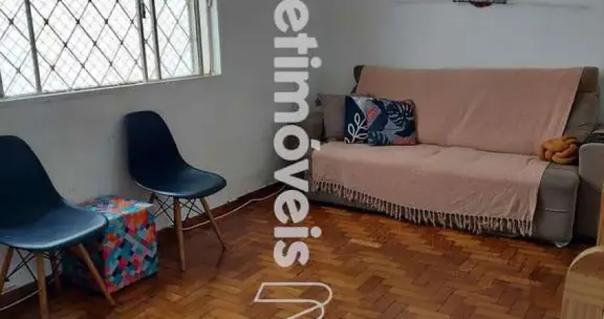 Apartamento à venda no bairro Funcionários com 90 m² e 4 dormitórios/quartos disponíveis.