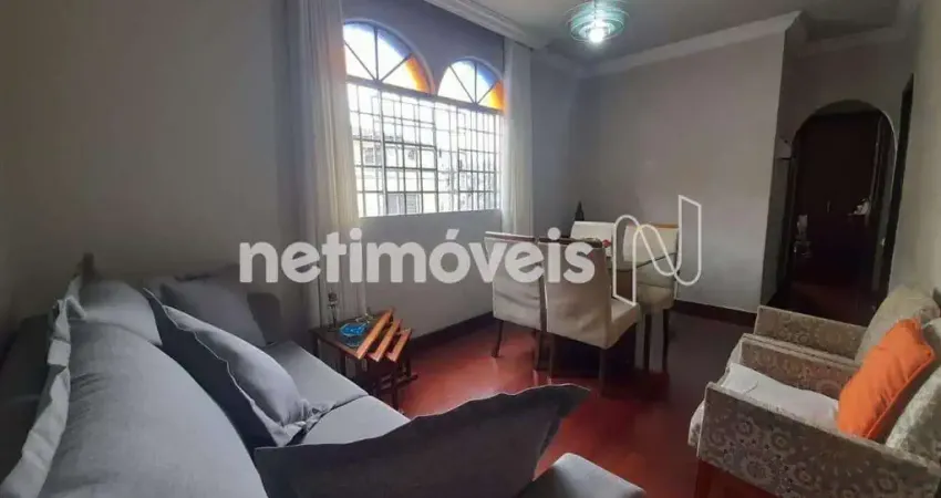 Apartamento à venda no bairro Sagrada Família, 137 m² com 3 dormitórios/quartos.