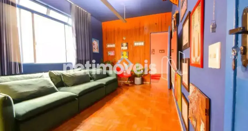 Excelente apartamento à venda no bairro Serra com 110m² e 3 dormitórios/quartos.