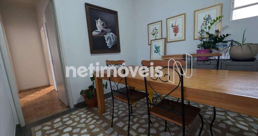 Apartamento à venda no bairro Lourdes com 75 m² e 3 dormitórios/quartos disponíveis.