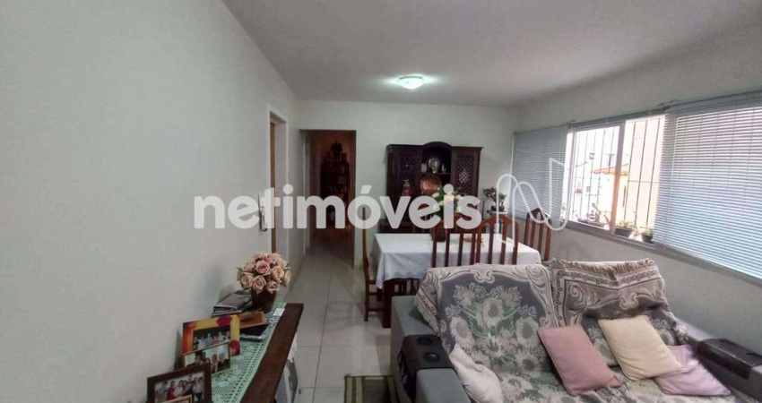 Apartamento à venda com 3 dormitórios no bairro Anchieta, área de 69 m².