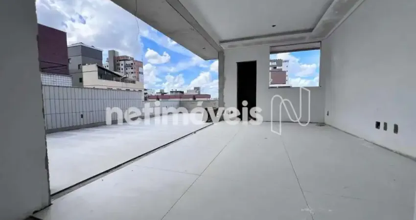 Apartamento à venda no bairro Prado com 3 dormitórios e área útil de 142 m².
