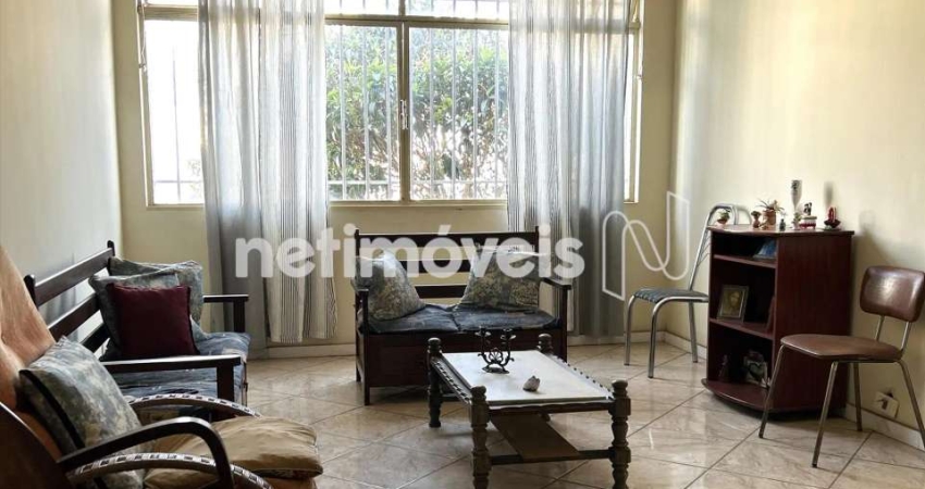 Apartamento à venda no bairro Silveira com 120 m² e 3 dormitórios/quartos disponíveis.