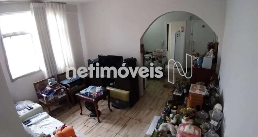 Apartamento à venda no bairro Floresta com 70 m² e 2 dormitórios/quartos disponíveis.