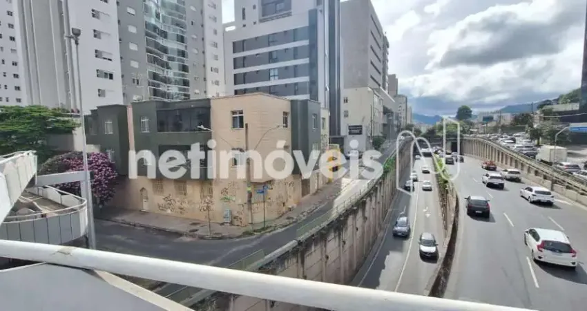 Apartamento à venda no bairro Santo Agostinho com 90 m² e 3 dormitórios/quartos.