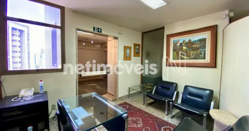 Loja para Aluguel no Bairro Funcionários com Área Utilizada de 292m² disponível