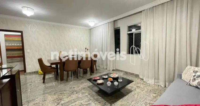 Apartamento de 140 m² à venda no bairro Buritis com 4 dormitórios/quartos.