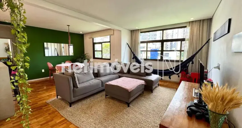 Apartamento à venda no bairro Savassi com 3 dormitórios e 113 m² de área útil