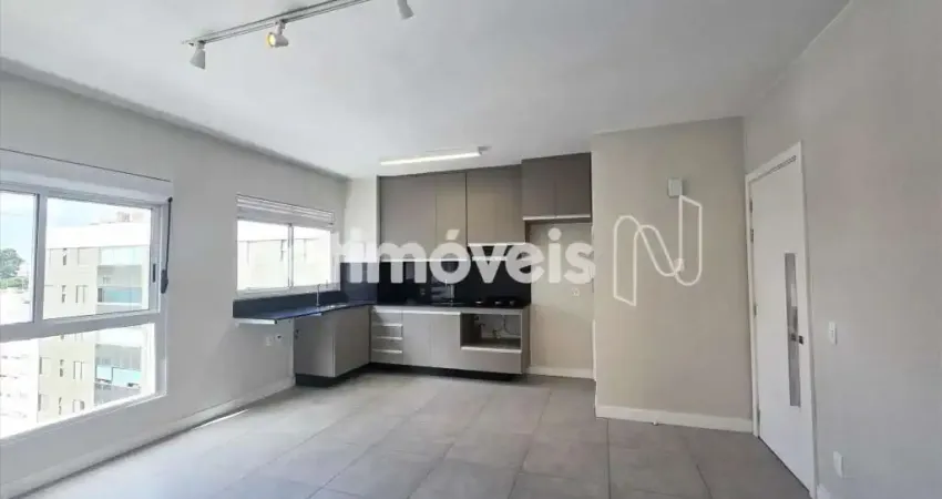 Apartamento para alugar em Lourdes - 50m² com 1 dormitório/quartos disponíveis.