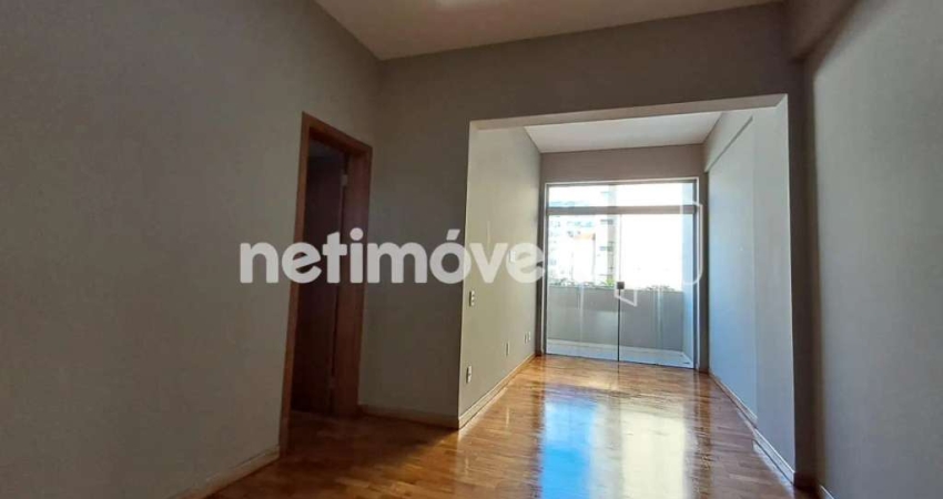 Apartamento para Alugar no Centro com 104 m² e 3 dormitórios/quartos disponíveis