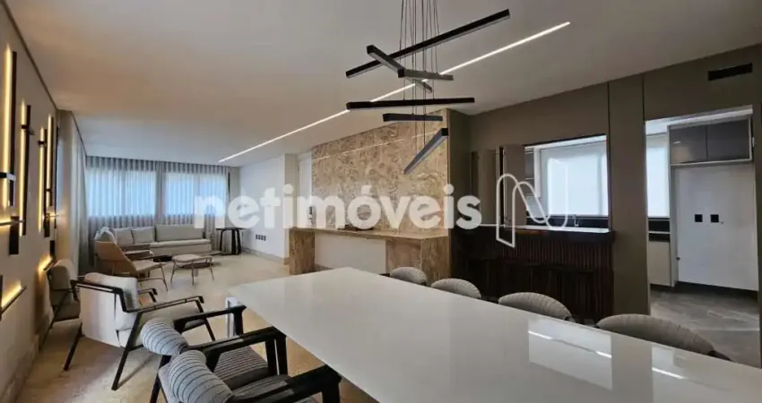 Apartamento à venda no bairro Lourdes com 205 m² e 4 dormitórios/quartos disponíveis