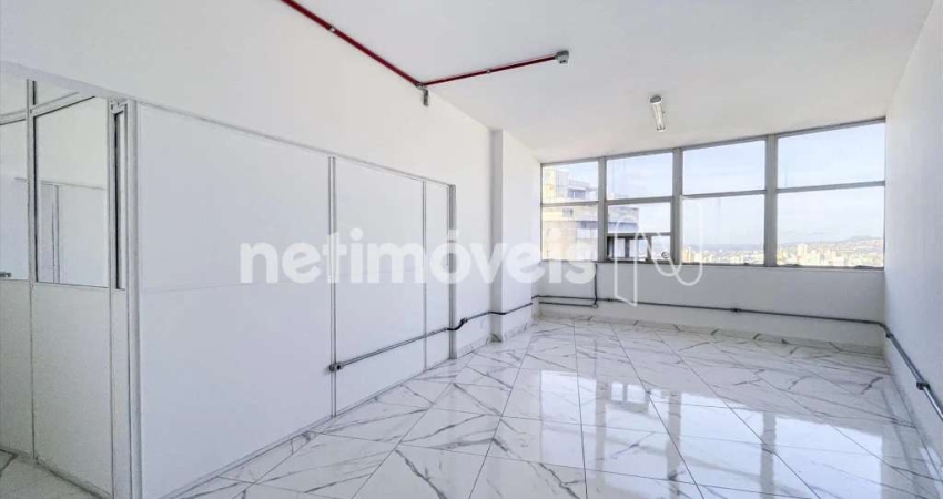 Escritório para Venda ou Locação no Centro com 143 m² de Área Útil Disponível