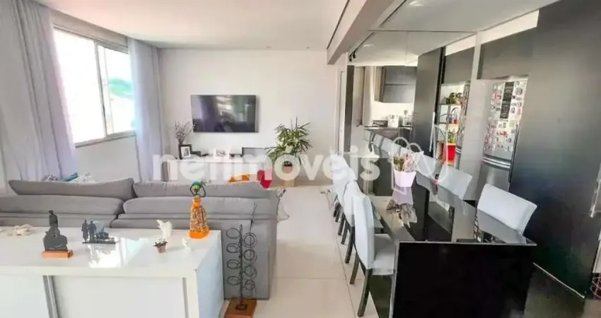 Apartamento à venda no bairro Coração de Jesus com 110m² e 3 dormitórios/quartos.