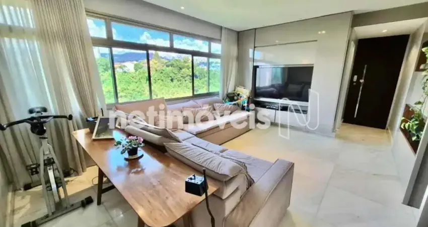 Apartamento cobertura à venda no bairro Luxemburgo com 348 m² e 4 dormitórios.