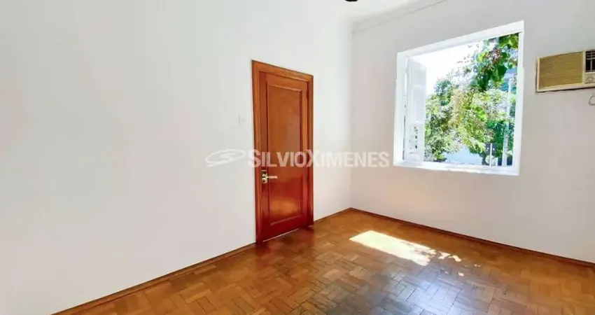 Casa Comercial para alugar com 588m², 5 quartos e 10 vagas.