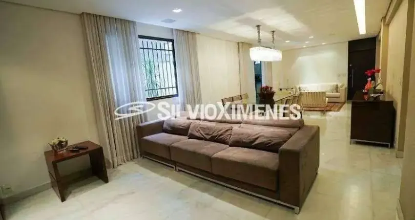 Área Privativa à Venda com 200m², 4 quartos e 3 vagas