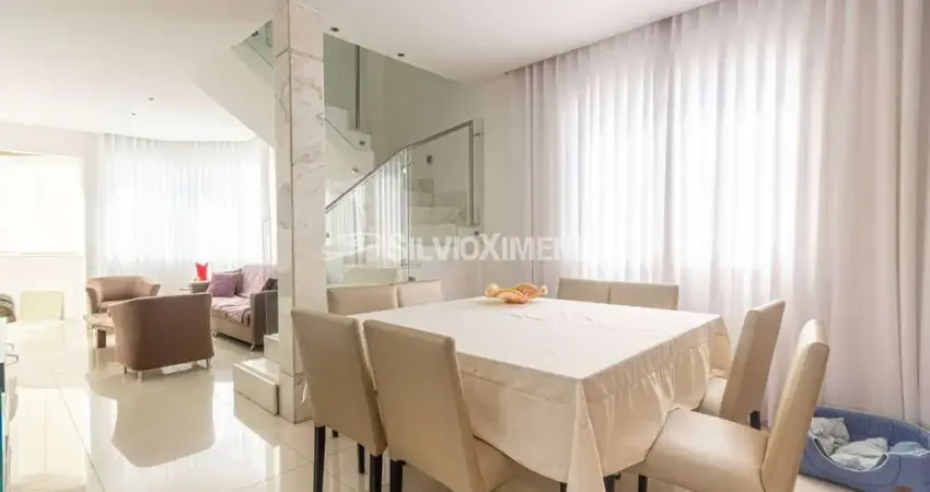 Cobertura à venda com 280 m², com 4 quartos e 3 vagas.