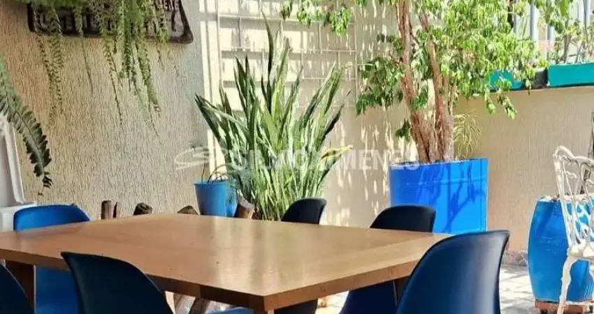 Casa com 3 quartos à venda na Rua Mário de Andrade Gomes, Sagrada Família, Belo Horizonte