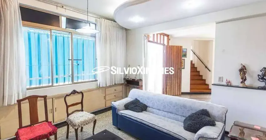 Residencial › Casa no Santa Efigênia com 460,00 (M²), 5 quartos e 3 vagas para Venda