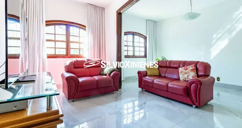 Residencial › Casa no Padre Eustáquio com 350,00 (M²), 5 quartos e 2 vagas para Venda