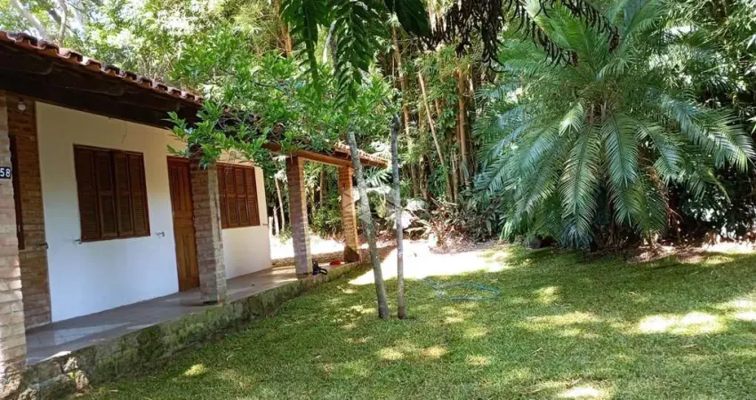 Venda de Imóvel com Duas Casas em Bairro Consolidado e preservado por normas ambientais - R$ 1.500.000 - COM ESCRITURA PÚBLICA