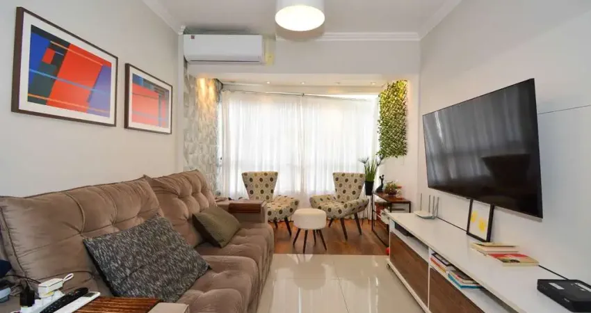 Apartamento à venda com 3 quartos sendo 1 suíte e 1 vaga de garagem no bairro abraão em florianópolis/sc.