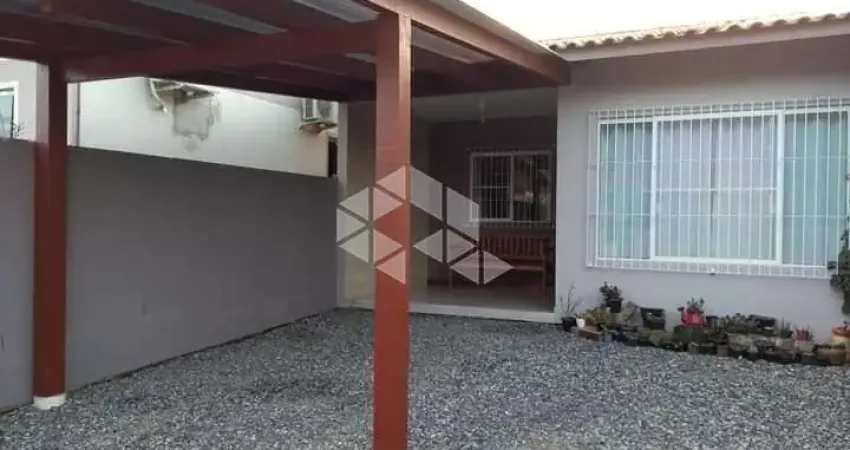 Casa com 2 quartos à venda na Rio Capivari, 800, Zimbros, Bombinhas