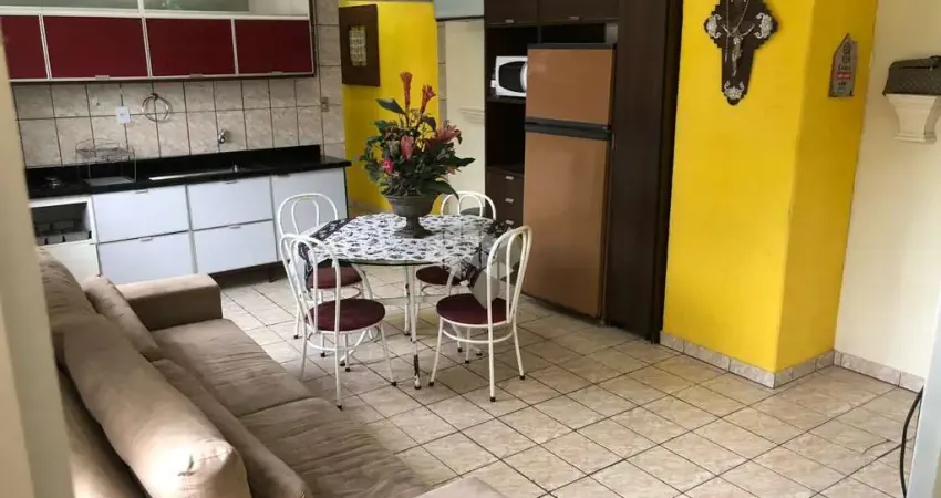 Casa residencial no bairro cachoeira do bom jesus, em florianópolis, sc, semi-mobiliada, churrasqueira, 4 dormitórios sendo 3 suítes, 7 vagas garagem.