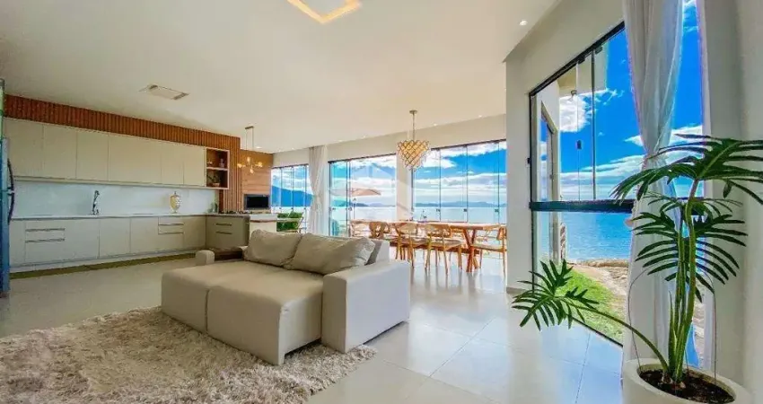 Casa residencial, bairro tijuquinhas, em biguaçu, sc, vista mar, mobiliada, área gourmet, churrasqueira, 5 dormitórios sendo 2 suítes, 2 vagas garagem