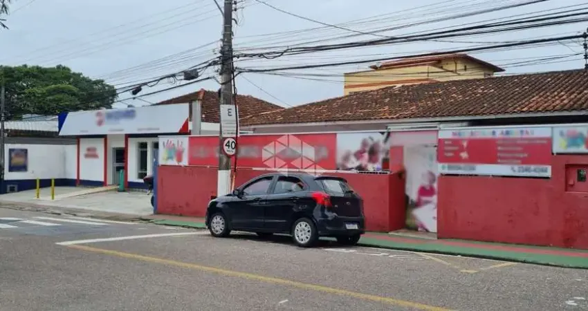 Casa comercial à venda na Rua Antônio Basil Schroeder, 7, Barreiros, São José