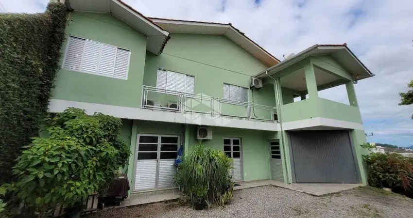 Casa em condomínio fechado com 4 quartos à venda na Rua Antônio Alfredo da Silva, 565, Fazenda Santo Antônio, São José