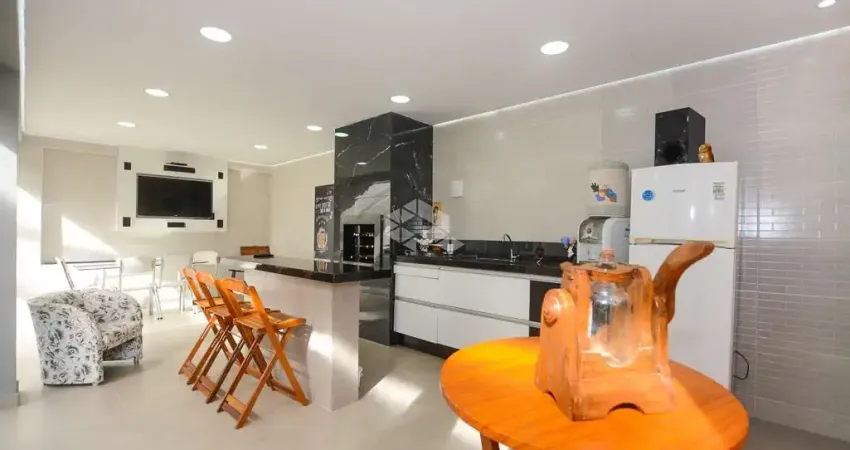 Casa residencial no bairro forquilhas, em são josé, sc, mobiliada, com 160m² privativos, 03 dormitórios sendo 02 suítes, e 05 vagas de garagem.