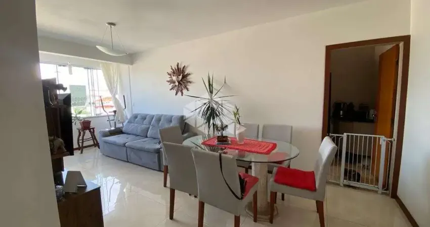 Apartamento semi-mobiliado, no bairro capoeiras, florianópolis, sc, 02 dormitórios, 01 vaga de garagem.