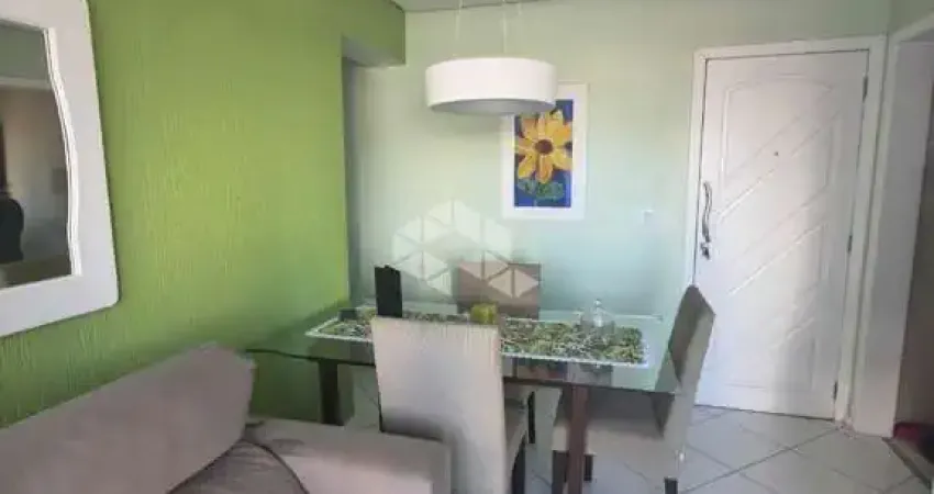 Apartamento semi mobiliado com 2 quartos e sacada com vista livre !