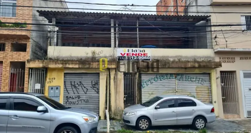 Casa à venda na Rua João Guimarães Rosa, 253, Veloso, Osasco