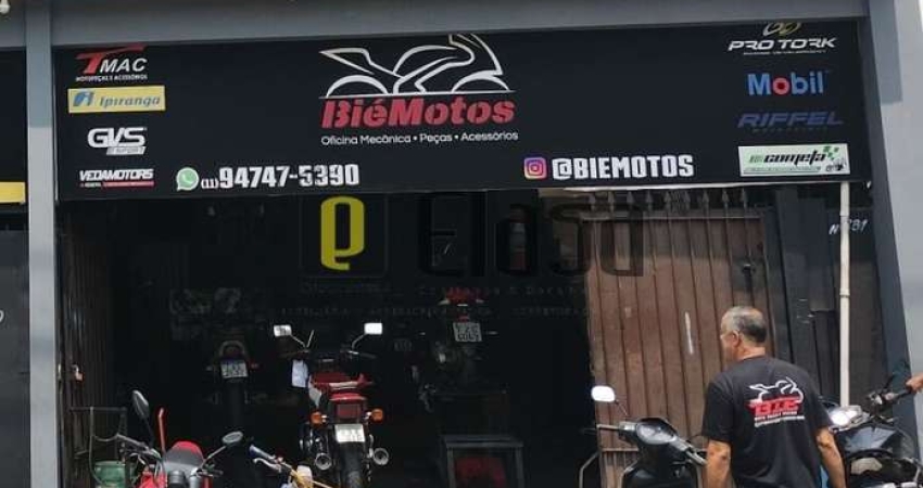 Salão comercial Aluga em Chácara Santa Maria - Zona Sul