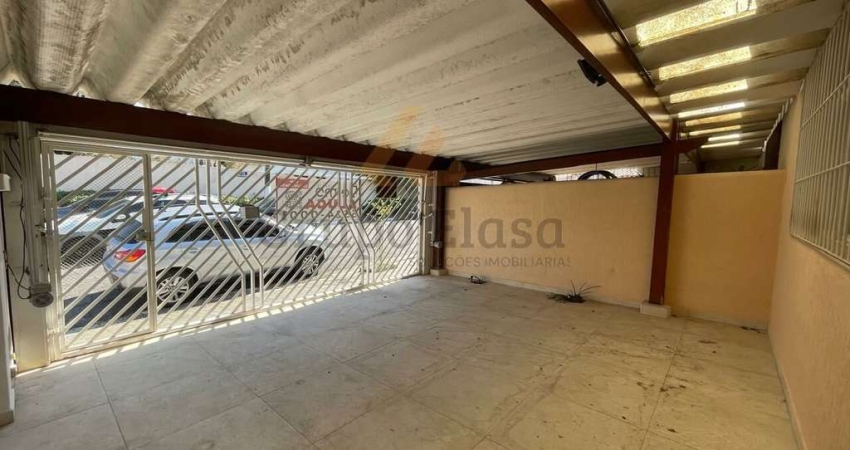 Casa com 3 quartos para alugar na Rua Nicola Losacco, 32, Interlagos, São Paulo