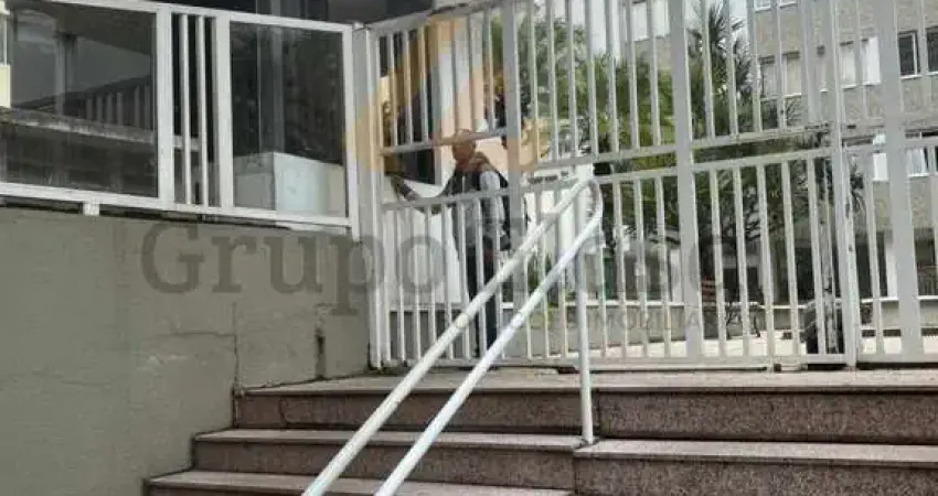 ALUGA-SE APARTAMENTO EM MOEMA ? RUA GAIVOTAS | CONDOMÍNIO CLÉA MARIA