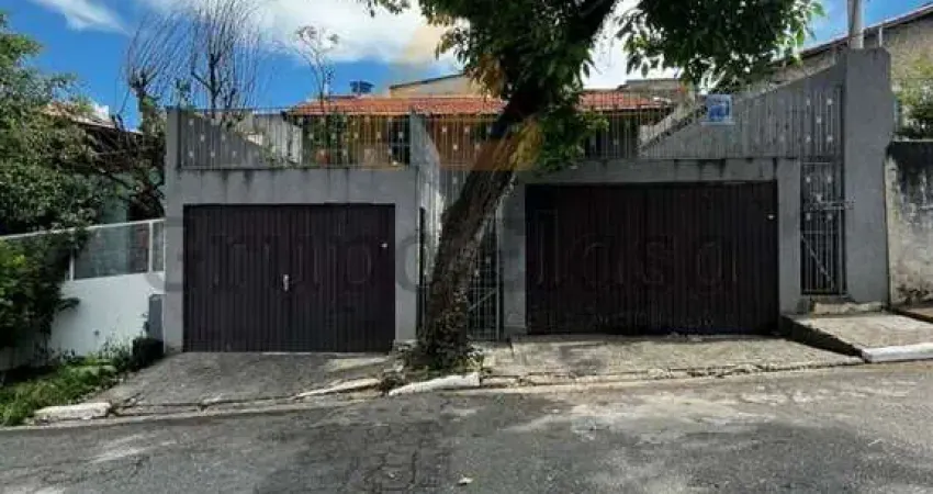 Casa Térrea à Venda ? 200 m² de Terreno- 185 m² de Área Construída- Vila Suzana, SP