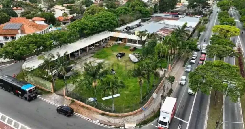 Área de 2.100?m- plana na Avenida Atlântica -Ponto estratégico para grandes projetos