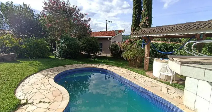 Casa para Venda em Piracaia, Jardim Capuava I, 3 dormitórios, 2 suítes, 4 banheiros, 6 vagas