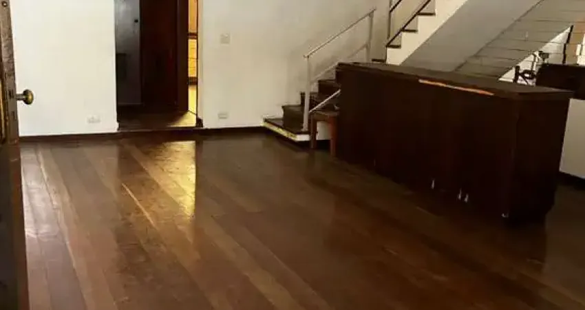 Sobrado para reforma alto da boa vista - 174m2, 3 quartos, 1 suíte, 2 vagas