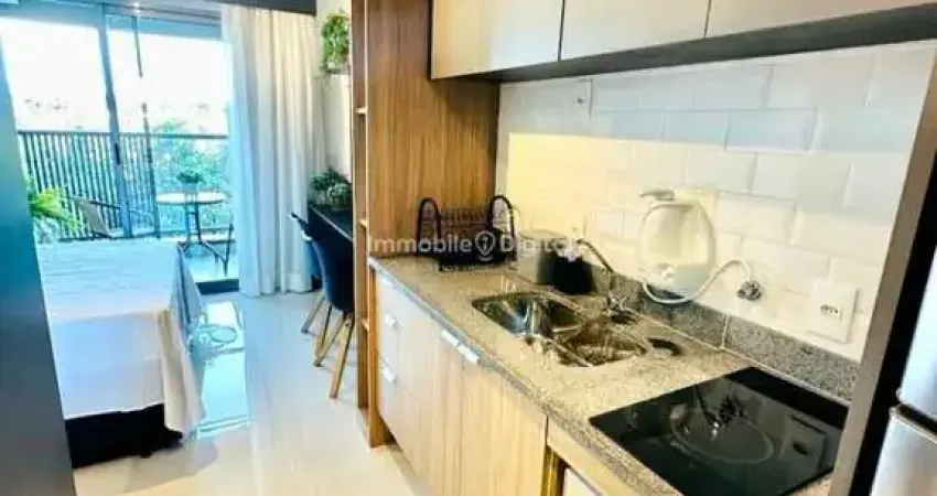 Studio Alto da Boa Vista à venda - 25m , ao lado da estação do metrô, mobiliado