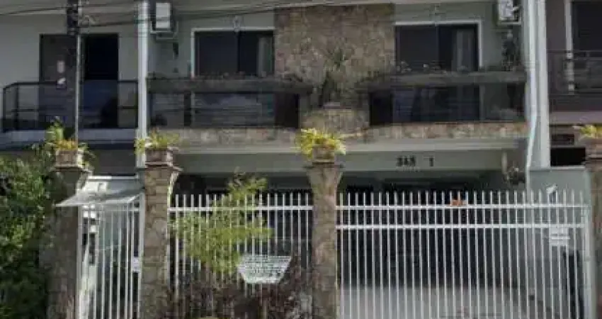 Sobrado com 4 quartos  à venda, 228.90 m2 por R$1700000.00  - Jardim Das Americas - Curitiba/PR
