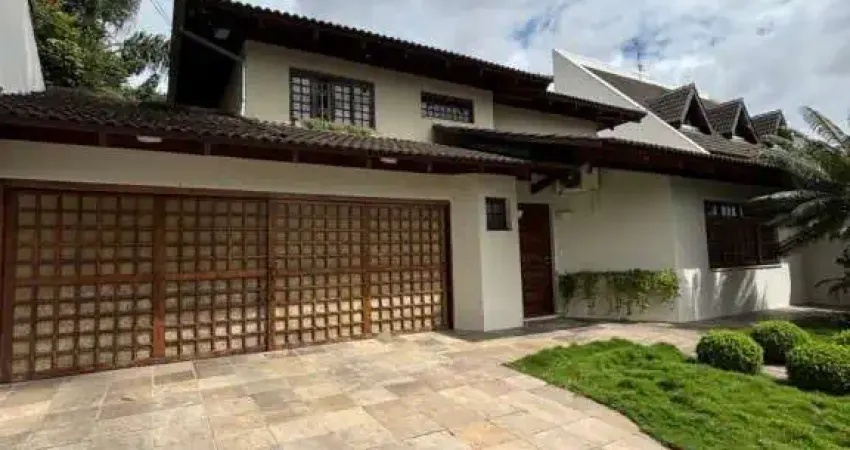 Residência com 4 quartos  à venda, 348.00 m2 por R$2200000.00  - Jardim Das Americas - Curitiba/PR
