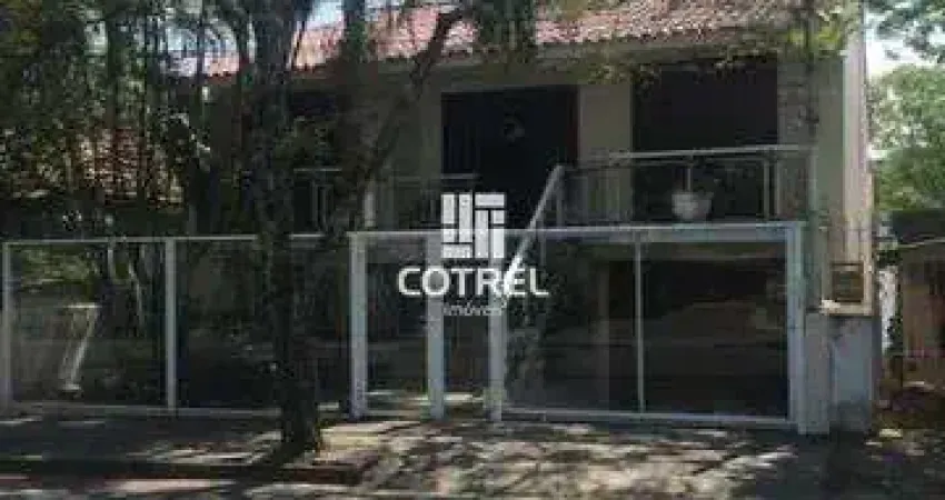 Casa Alto Padrão Situada no Bairro Nsª Srª das Dores