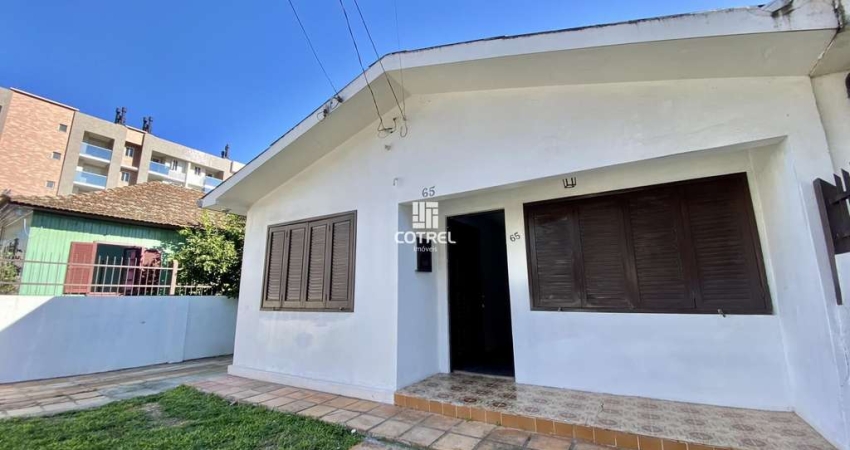 Casa para locação com 2 dormitórios, 1 vaga de garagem situada no Bairro Camobi