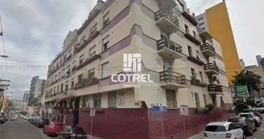 Apartamento no Edifício Castelli com 02 dormitórios, 01 dependência, 02 banheiro