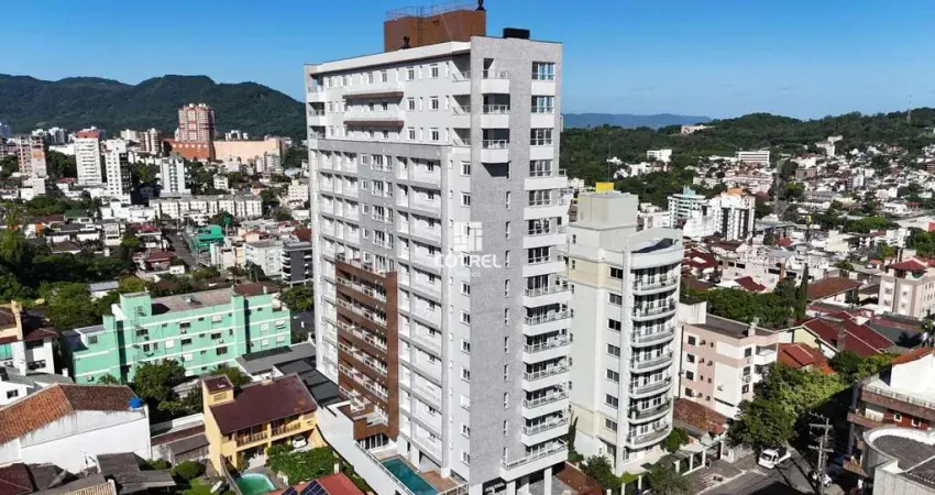Apartamento para venda com 2 dormitórios sendo 1 suíte, 1 vaga de garagem situad